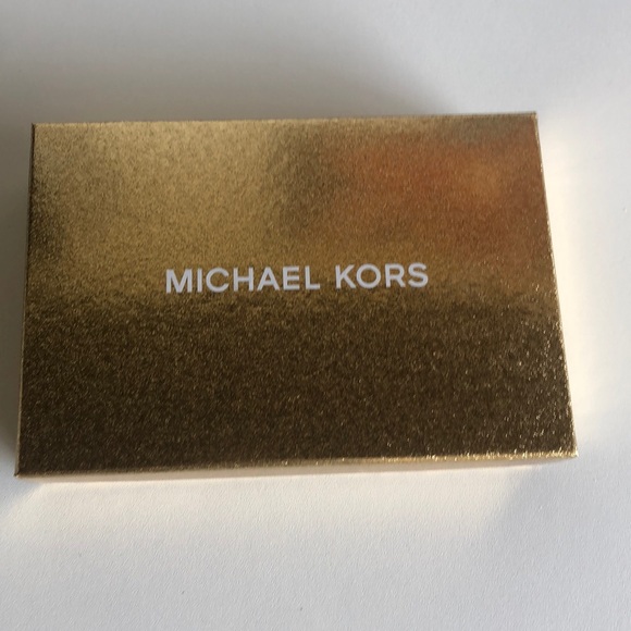 Vintage Metallic Black Michael Kors wristlet - Picture 15 of 15